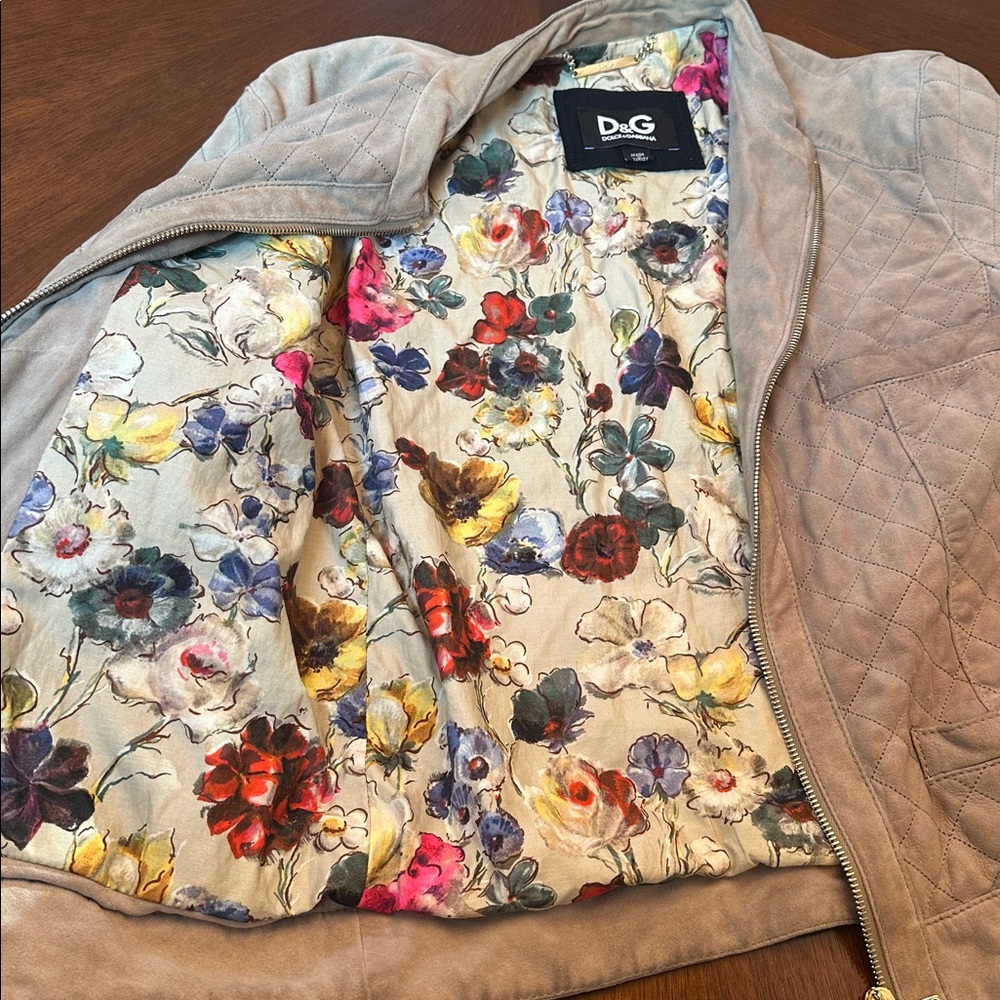 Dolce & Gabbana Quilted Suede Jacket • Distressed Vintage Look • Made in Italy - Picture 9 of 16